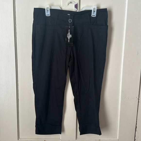 NWT Karen Brooks Black Capri size 6 - Picture 1 of 4